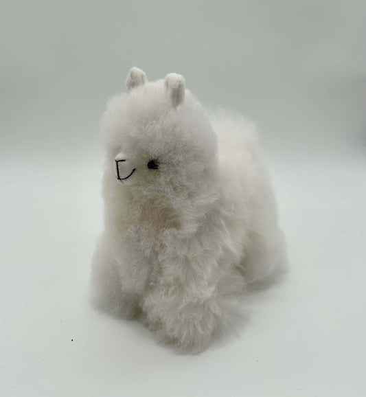 Alpaka Kuscheltier aus Baby Alpakawolle | 15 cm groß & Handgefertigtes Echtfell-Kuscheltier in weiß