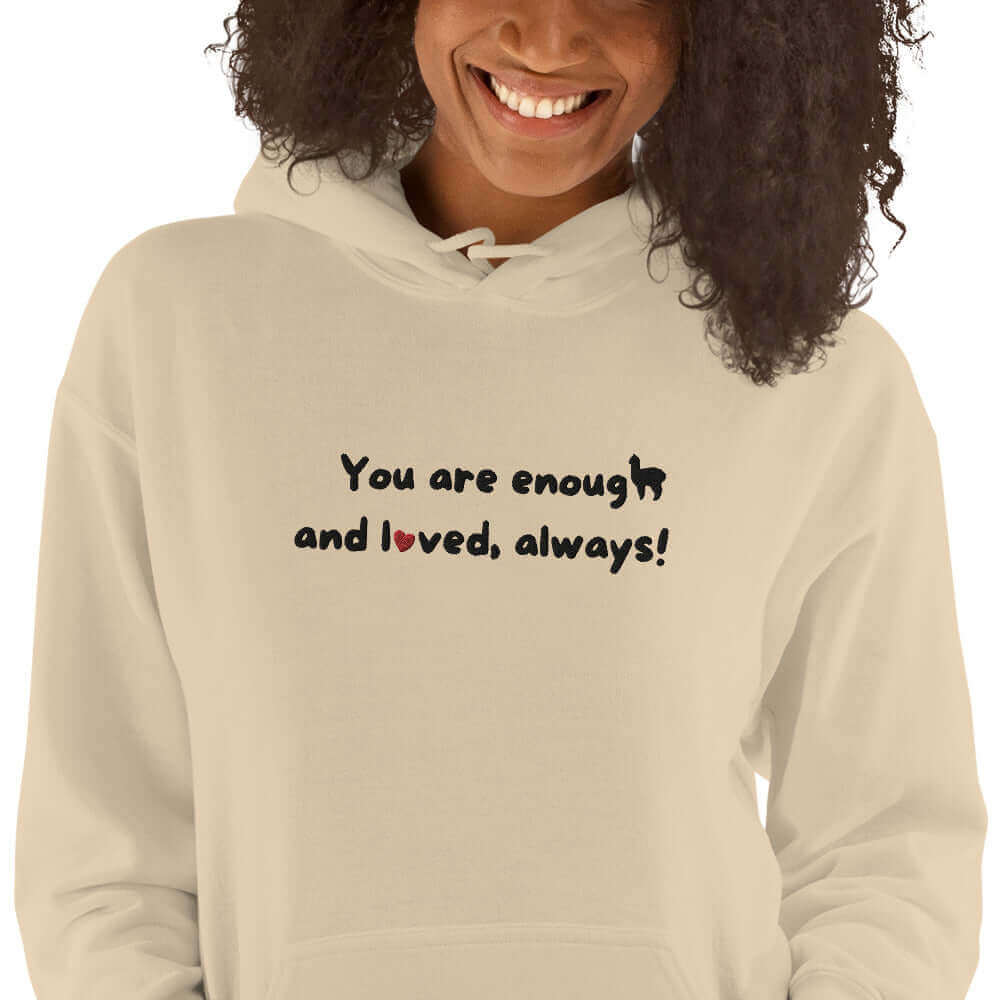Bestickter Unisex Hoodie "You are enough and loved, always" | Verziert mit Herz und Alpaka Motiv & Wichtige Mental Health Botschaft